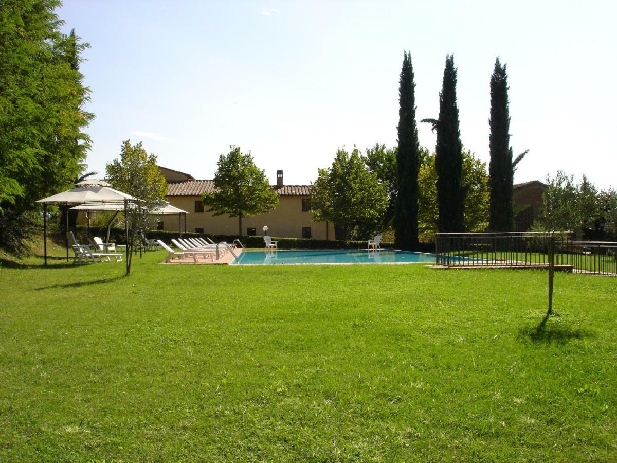 Appartamenti Avanella A 150 Mt Dalla Piscina 150 Mt From Swimming Pool 切塔尔多 外观 照片